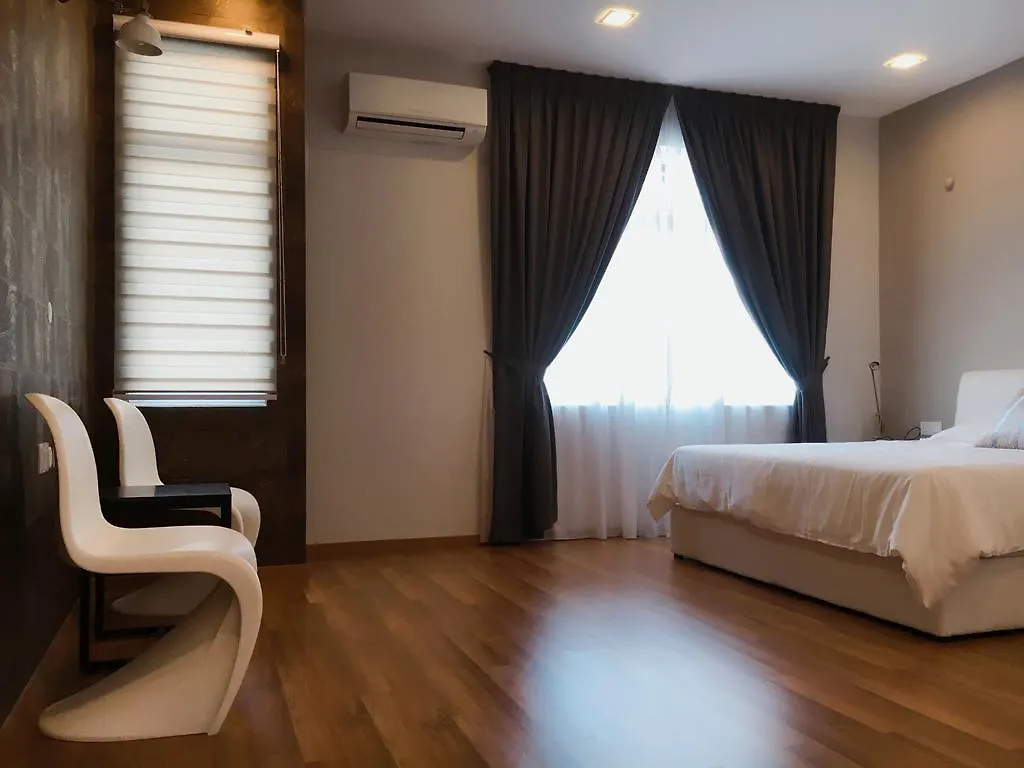 באטו פרינג'י Shamrock Boutique Villa - Stay For 12 Person
